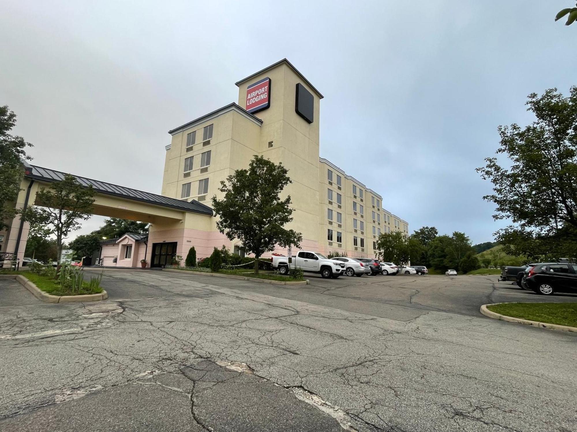 Hotel Airport Lodging Pittsburgh Airport